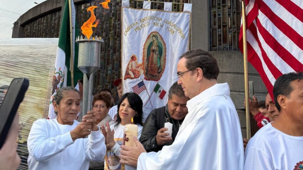 Con fe y devoción, arranca la Carrera Antorcha Guadalupana 2025