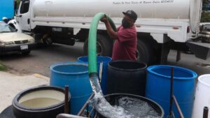 ¡Prepara las cubetas! Corte de agua afectará 15 colonias de Chihuahua este jueves