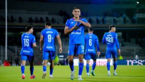 Cruz Azul mantiene su invicto en la Liga MX al vencer a Santos