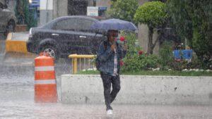 Frente frío traerá lluvias intensas este fin de semana en México