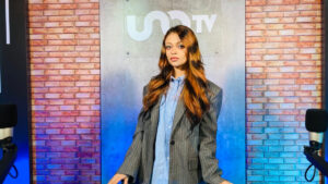 Daneli, quién es la hermana de Alex Hoyer y cuñada de Danna que estrena música