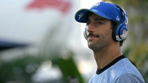 Daniel Ricciardo, expiloto de F1, es hospitalizado tras accidente de motocicleta