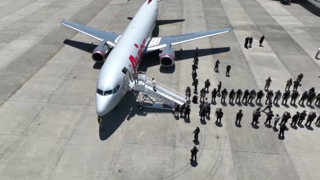 Estados Unidos devuelve a narcotraficantes a México