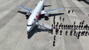 EE. UU. devuelve a México a 14 narcotraficantes para ahorrar dinero