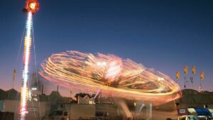 Falla en juego mecánico de Feria de Zacatlán deja 8 atrapados