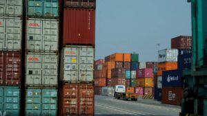 Trump cumple amenaza: entran en vigor desde hoy aranceles de 50% a India