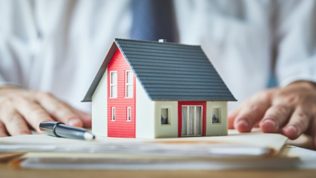 El Infonavit usa el modelo T1000 para otorgar créditos; el Buró se toma en cuenta, pero no es decisivo para comprar casa.