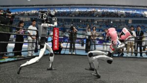 Comienzan “juegos olímpicos” de robots humanoides en China