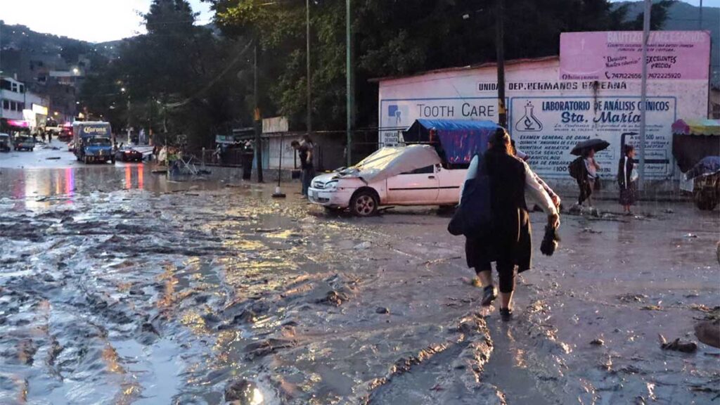 Las fuertes lluvias dejaron inundaciones en Mazatlán.