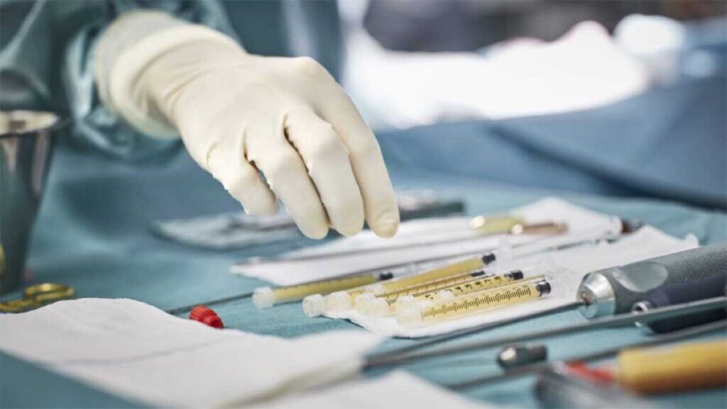 Desconocen al cirujano que operó a Jaqueline Yamilet en Monterrey.