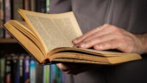 Academia Mexicana de la Lengua celebra 150 años con mesas redondas y homenajes especiales