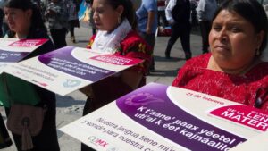 En México 7.4 millones hablan lenguas indígenas… pero 6 de cada 10 están en riesgo de desaparece