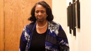 Trump ordena el despido de Lisa Cook como gobernadora de la Reserva Federal