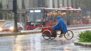 Lloverá fuerte: ¿a qué hora se esperan lluvias este jueves en CDMX?