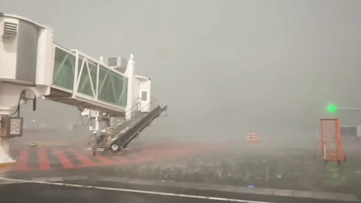 Lluvias en CDMX afectan operación en el AICM; suspenden vuelos - UnoTV