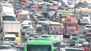 Transportistas acusan “cerrazón” del Gobierno capitalino; amenazan con paro y bloqueo masivo