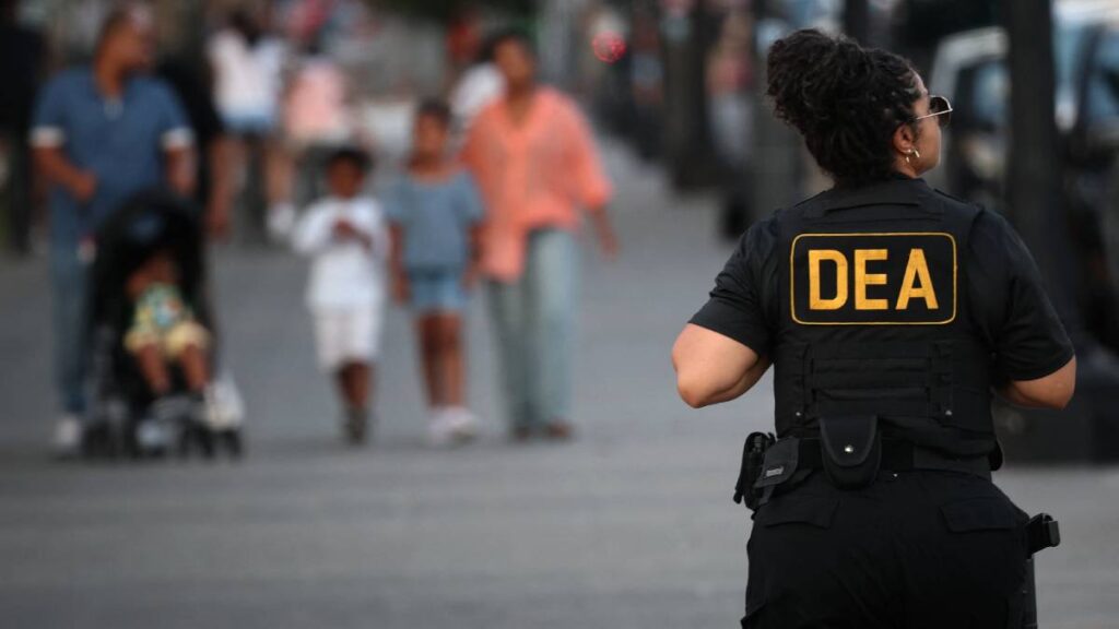 ¿Por qué México prohibió a agentes de la DEA en su territorio y de qué se les ha acusado?