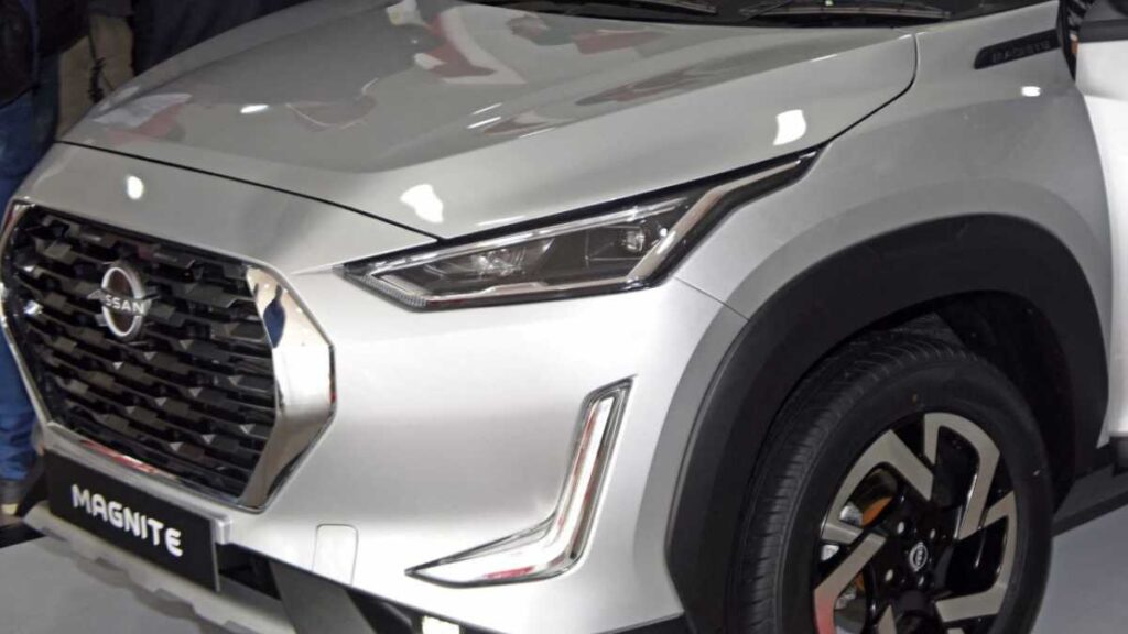 Profeco llama a revisión vehículos Nissan Magnite