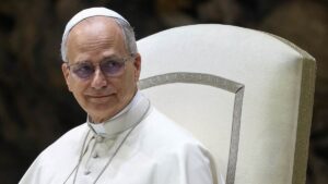 Primeros 100 días del Papa León XIV: liturgia, viajes y derechos
