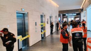 Suspenden actividades en Plaza Mítikah tras desplome de elevador
