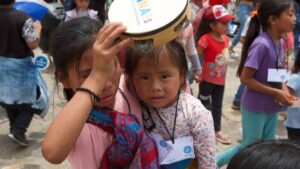 Niños, mujeres y habitantes de zonas rurales concentran la mayor pobreza en México: Inegi