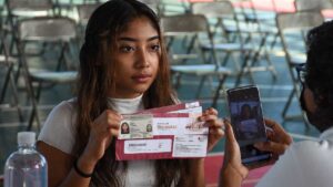 CDMX dará 8 mil 500 mensuales a desempleados mayores de 30 años