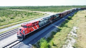 Ferromex y Bartlett inauguran terminal agrícola en Pesquería