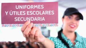 Uniformes y Útiles Escolares 2025: esto debes hacer si tu tarjeta está bloqueada