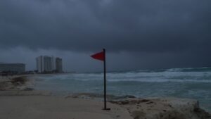 Alertan por posible formación de ciclones en el Pacífico en próximos días