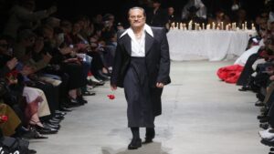 ¿Quién es Willy Chavarría, el diseñador envuelto en la polémica de Adidas y Oaxaca?