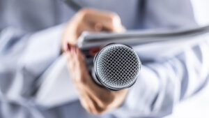 ¿Quién fue Huemanzin Rodríguez, periodista cultural que murió a los 51 años?