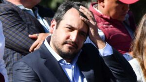 Tras viaje a Japón, Andy López Beltrán reaparece en sesión virtual