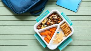 Enchiladas con ensalada de nopal y otras recetas saludables que recomienda el DIF para el regreso a clases nivel primaria