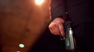 Roban con violencia 6 autos seminuevos en agencia de Jiutepec, Morelos