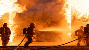 Se registra incendio en restaurante de Polanco; autoridades laboran en la zona