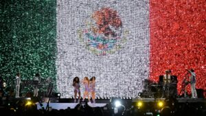 Danna y Shakira: la dupla que encendió el Estadio GNP en CDMX