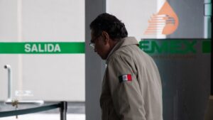 Técnicos y Profesionales Petroleros rechazan cancelación de plazas de confianza en Pemex