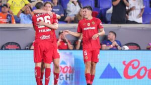 Toluca se impone a Montreal con espectacular chilena de Paulinho 