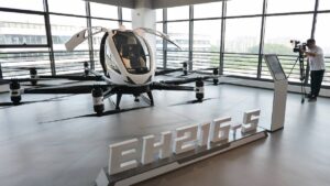 Viajé en taxi autónomo y volé en dron: así se vive el futuro del transporte