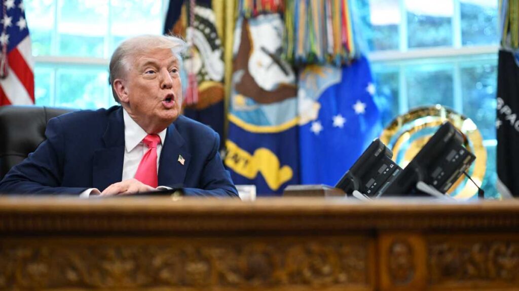 Trump habla sobre fronteras con México y Canadá