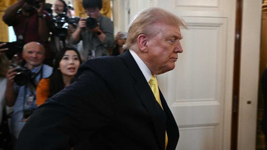 Trump ordena entregar datos raciales de universitarios