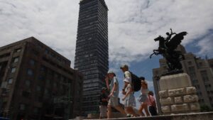 EE. UU. emite alerta de viaje para todo México; pide “no viajar” a seis estados