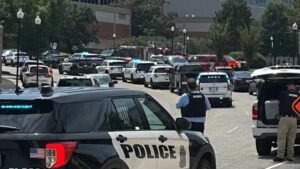 Universidad en Tennessee cierra por reporte de tirador