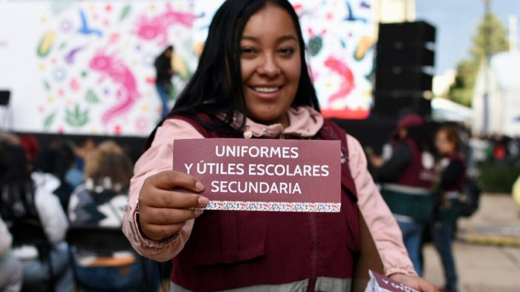 Vales de uniformes y útiles CDMX 2025: consulta cuándo recogerlos antes del 16 de agosto