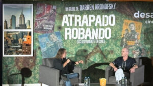 Darren Aronofsky presenta en CDMX su nueva película “Atrapado robando”