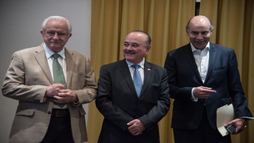 exgoberndaor de Baja California tras ser señalado en red de huachicol fiscal