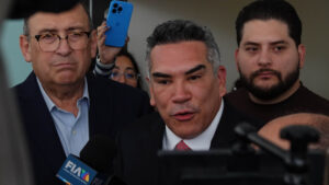 Se alista “Alito” para fijar postura por informe de Sheinbaum