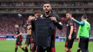 Alexis Vega brilla en la goleada de Toluca a Chivas en Guadalajara