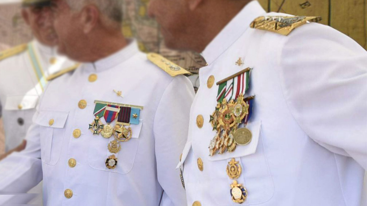 Emiten ficha roja para el contraalmirante Fernando Farías, vinculado ...