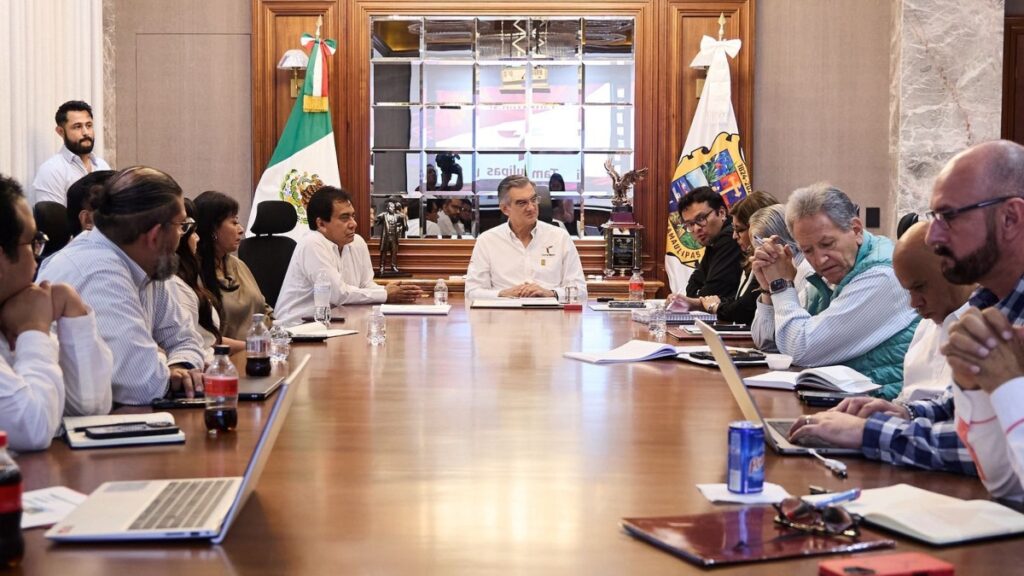 Américo Villarreal supervisa avances en planta de combustibles limpios en Tamaulipas